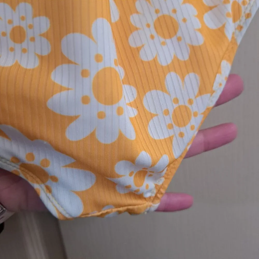 Girls‎ Yellow flowered swimsuit size 6 small one piece swimming suit
